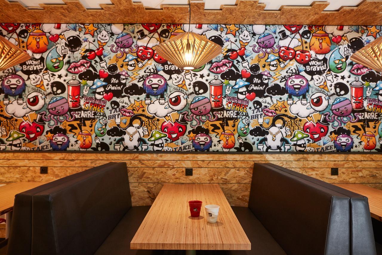 Moontain Hostel Oz Екстериор снимка