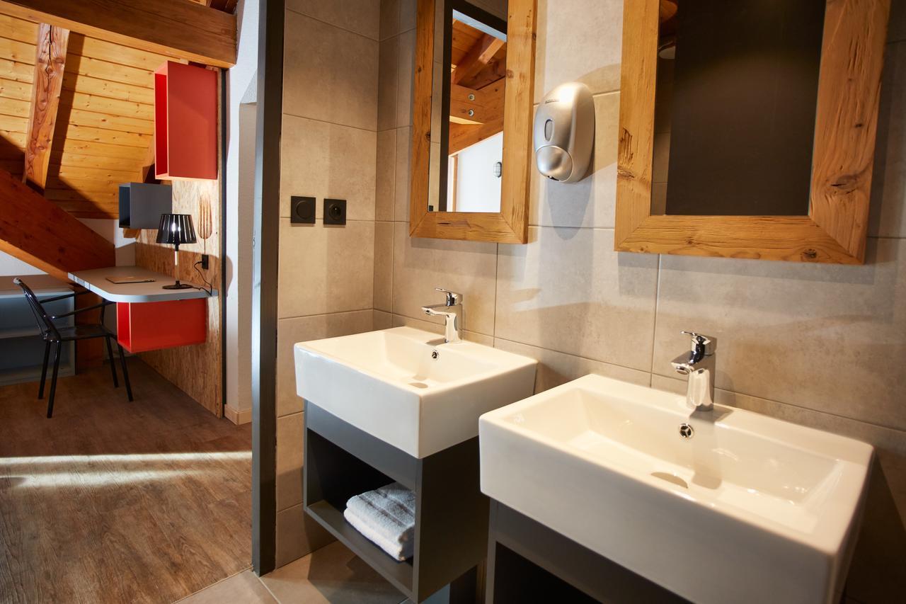 Moontain Hostel Oz Екстериор снимка