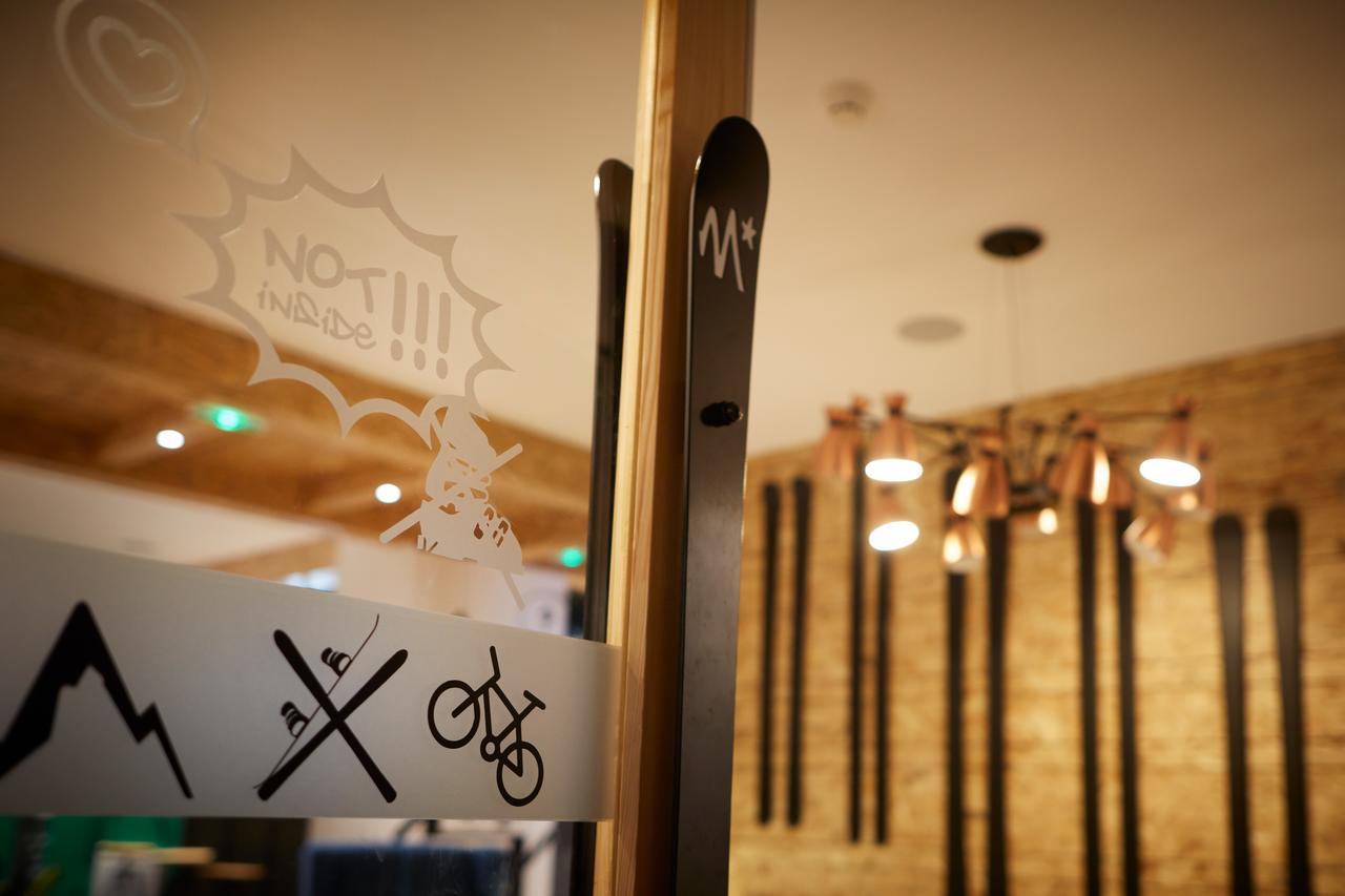 Moontain Hostel Oz Екстериор снимка