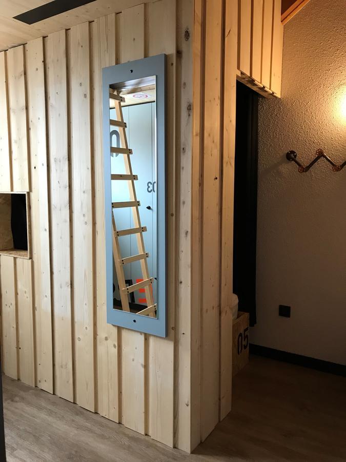 Moontain Hostel Oz Екстериор снимка
